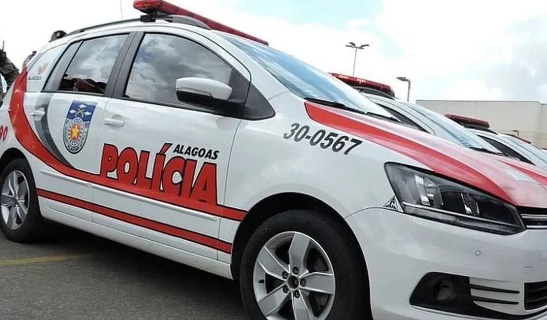 Viatura da Polícia Militar no Centro de Maceió