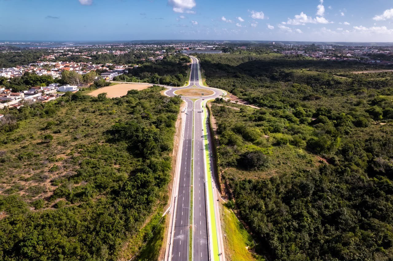 Ilustração editorial sobre a entrega da Linha Verde, nova via de mobilidade urbana em Maceió